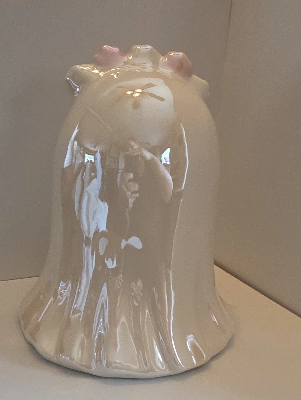 Viral Ceramic Halloween Ghost With Daisy Flower Head Band & Books 7.75